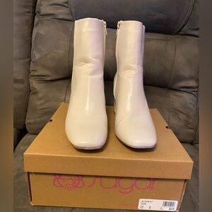 Sugar Women's Cream Ankle Booties